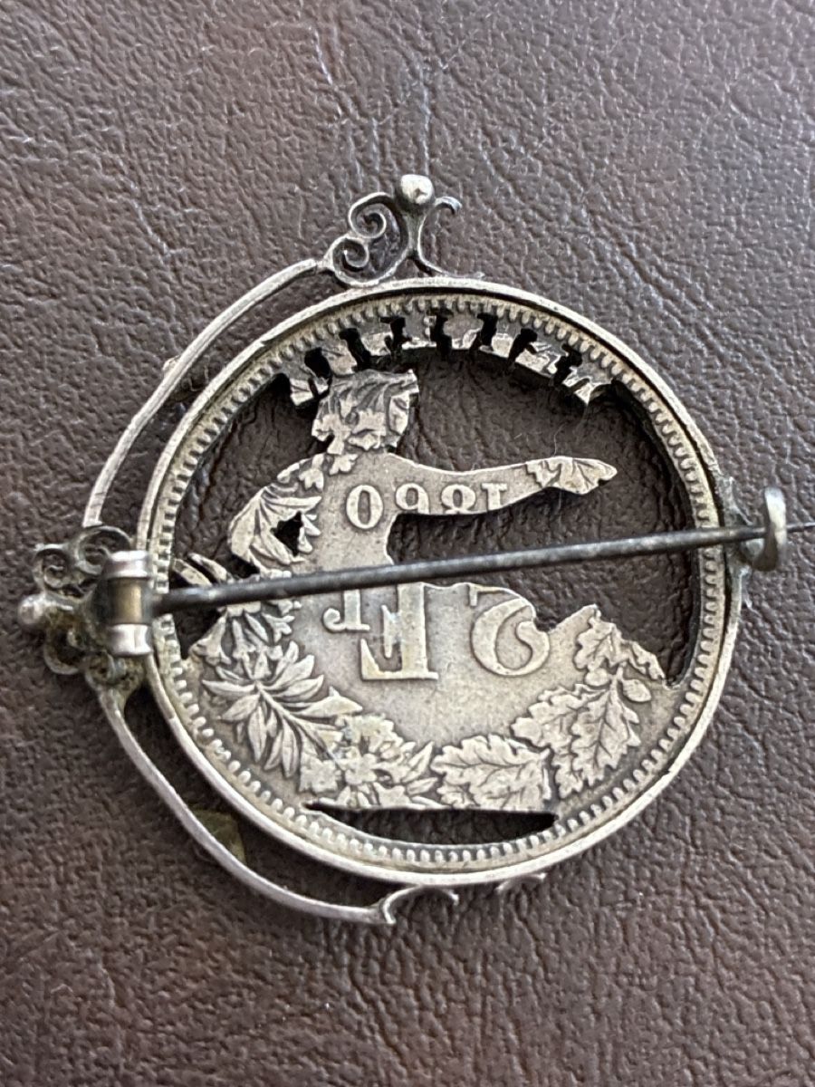 Spille & Fermagli: Broche 2 Francs Helvetia 1860 – Usato da Hittnau venduto da PfiHi01 2