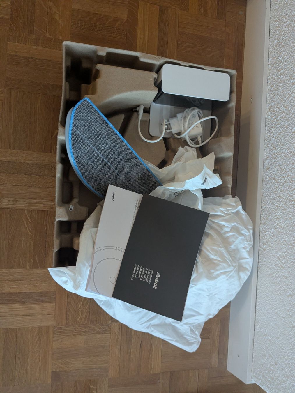 Irobot Aspirapolveri & Accessori: irobot roomba combo – Usato da Uttigen venduto da Sonja333 3