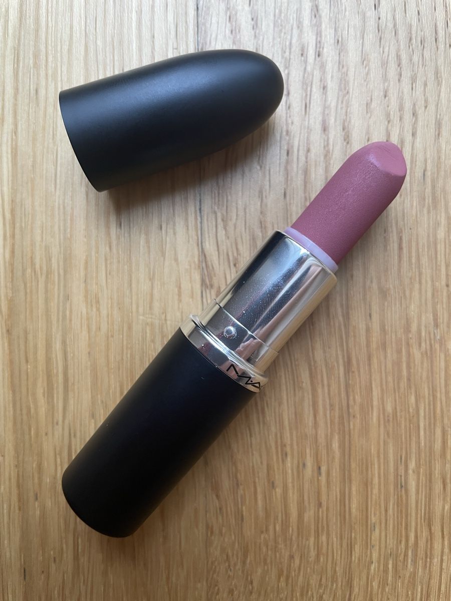 Mac Cosmetics Make-up: MAC Silky Matte Lipstick – Nuovo (secondo la descrizione) da Dübendorf venduto da VSAngel