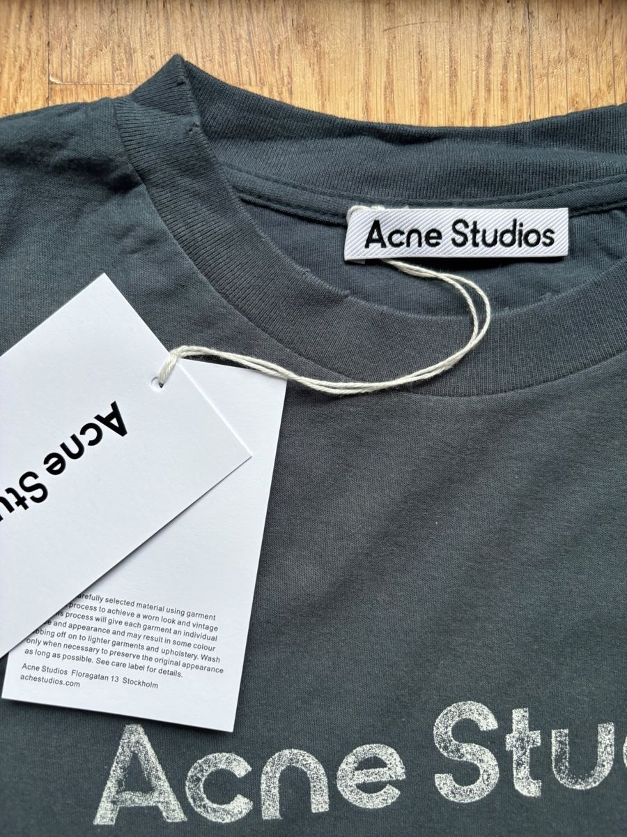 T-shirt: Acne long sleeve  – Nuovo e nell'imballaggio originale da Bellevue venduto da keepp100k 3