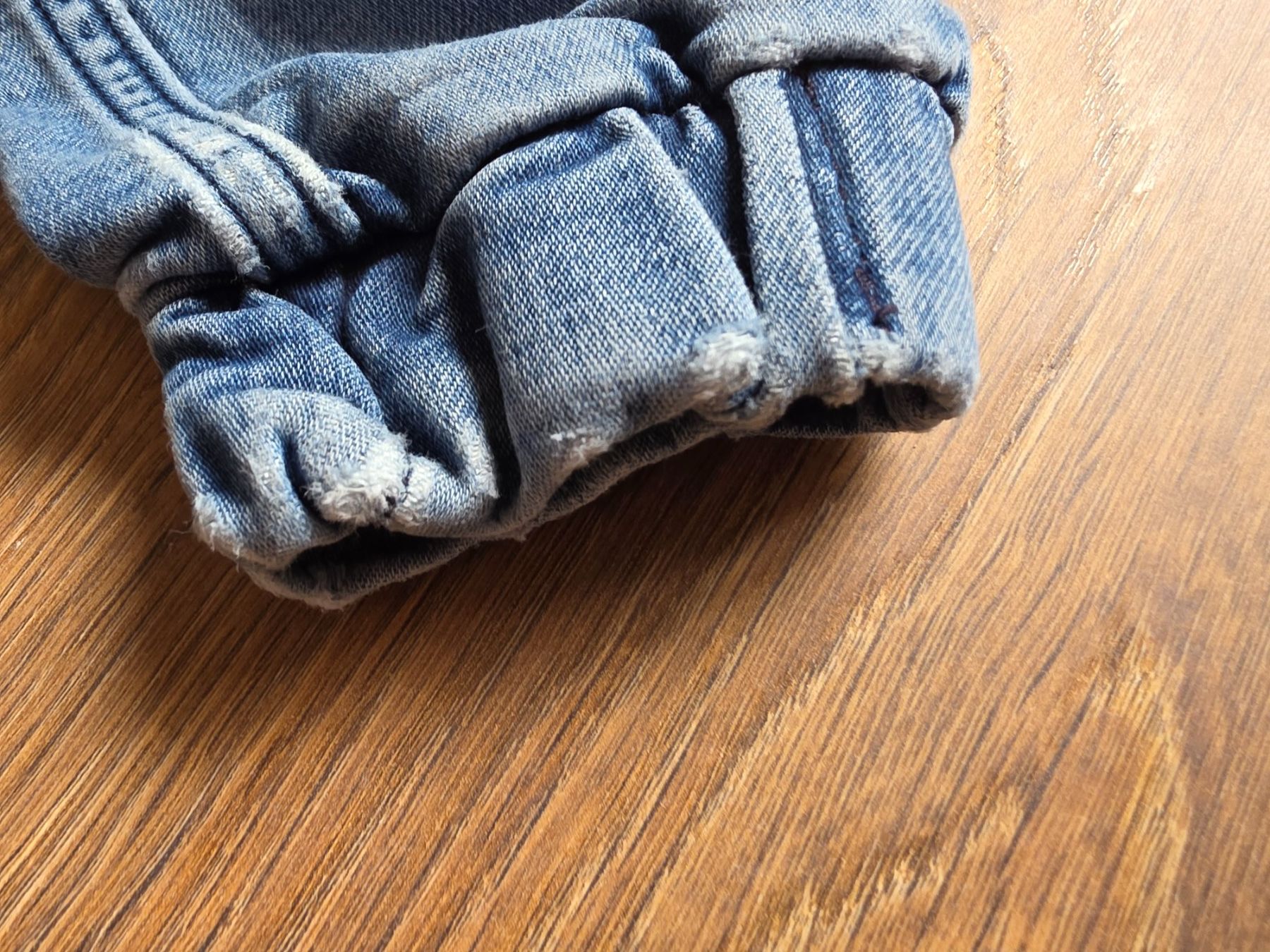 Pantaloni: Jeans, Hose Gr. 98 - zum Austragen – Usato da Nebikon venduto da Japostyle 2