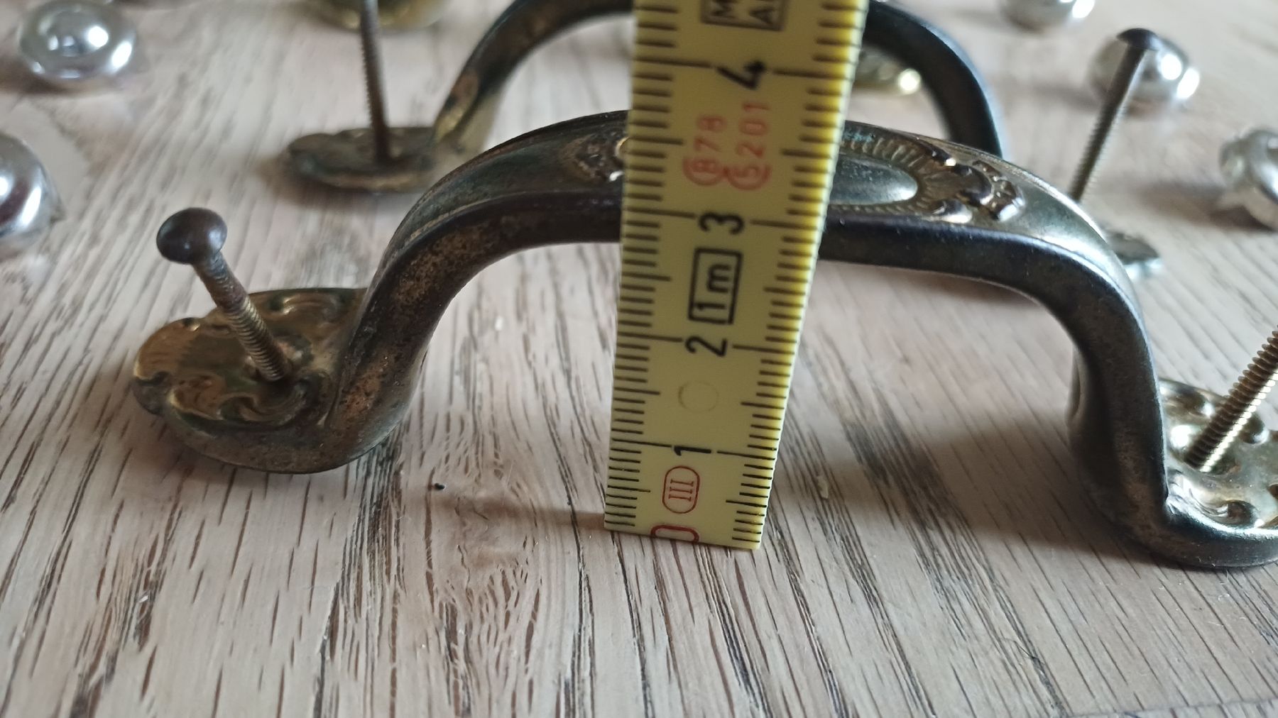 Eisenwaren: Alte Schubladengriffe Messing – Gebraucht aus Flawil von Naphtali 4