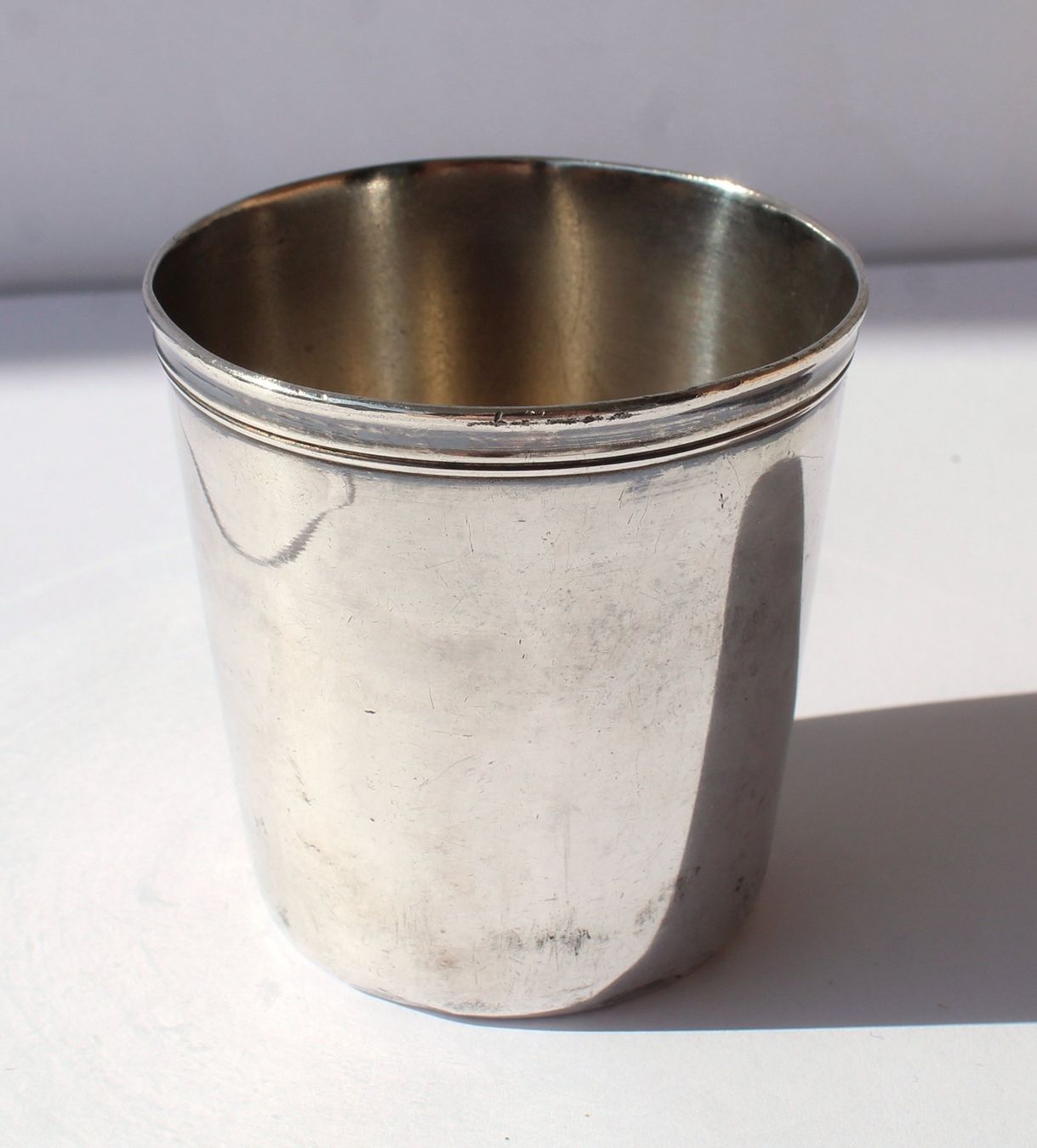 Christofle Tazze: Vintage Christofle Becher versilbert Frankreich – Usato da Zürich venduto da Auctionata 3