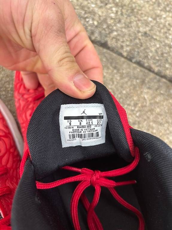 Scarpe da uomo: Jordan Schuhe – Usato da Bottighofen venduto da FlorinT00 2