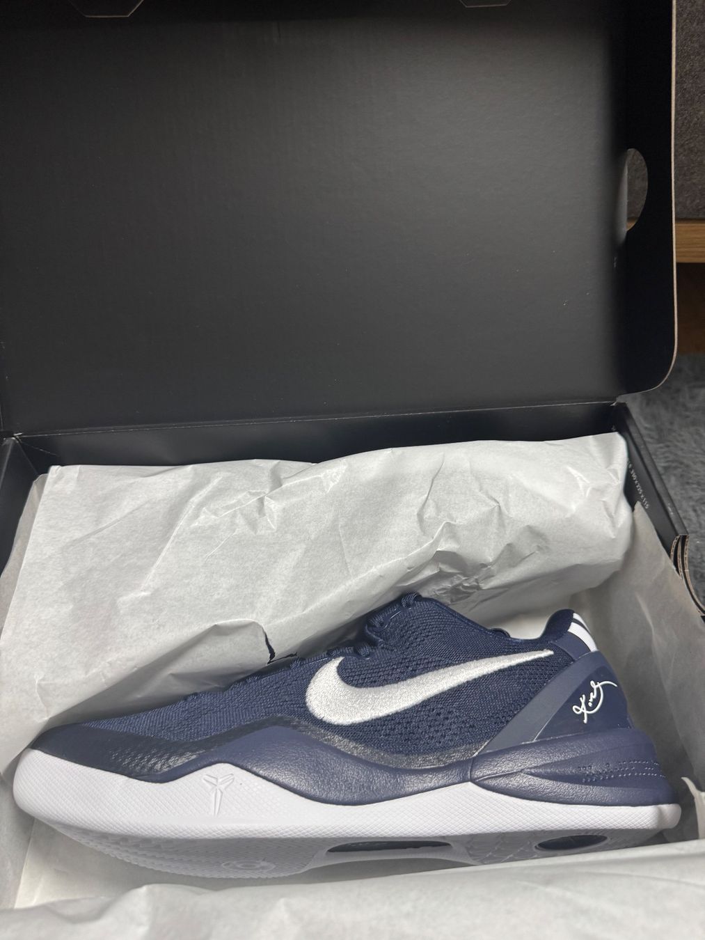 Nike Scarpe da uomo: Kobe 8 protro College – Nuovo e nell'imballaggio originale da Wollerau venduto da Marion_Jarno 1