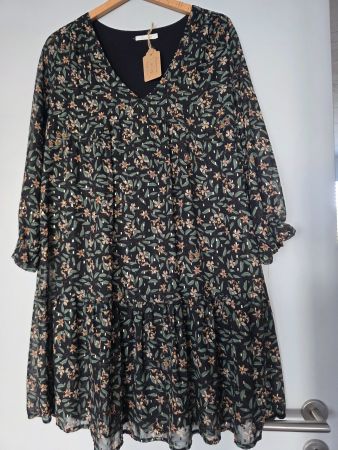 Robe fleurie marque italienne Taille S/M