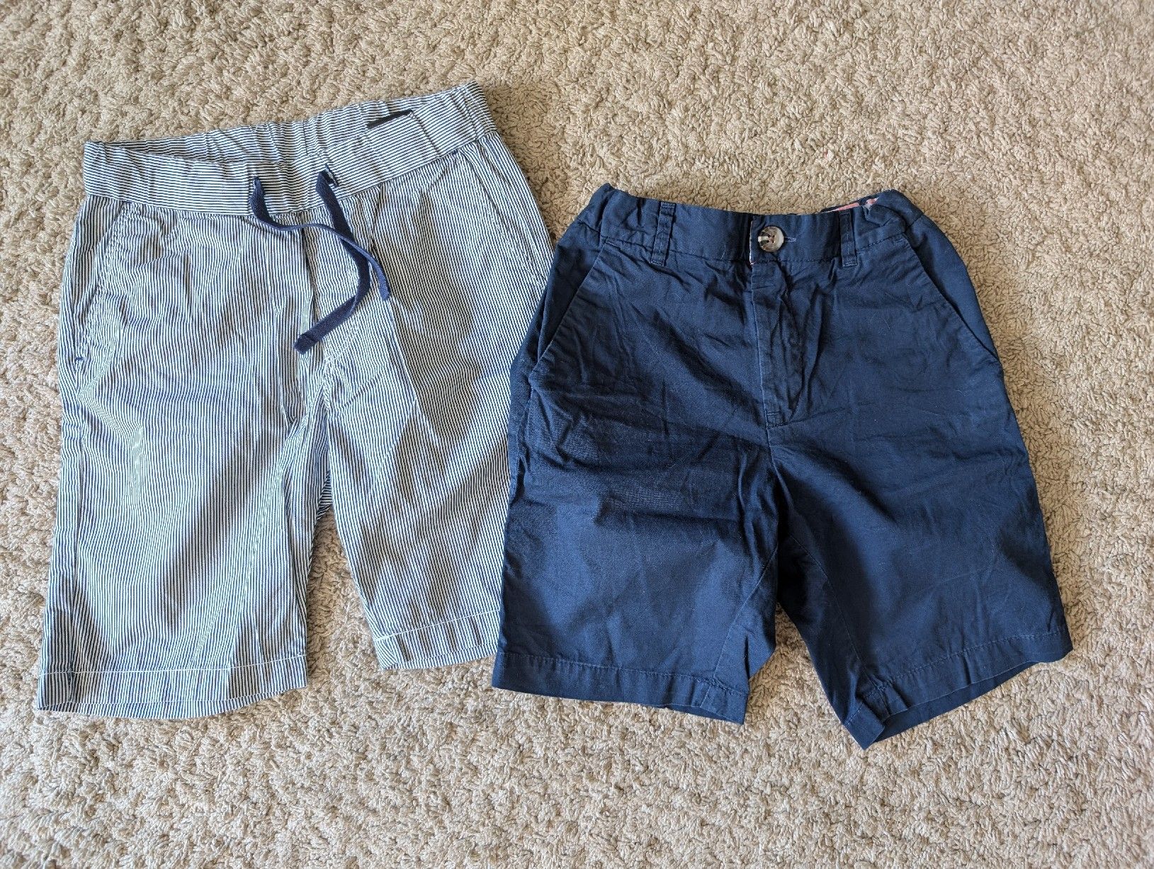 H&M Hosen: 2 Shorts, Gr. 128 – Gebraucht aus Winterthur von voan