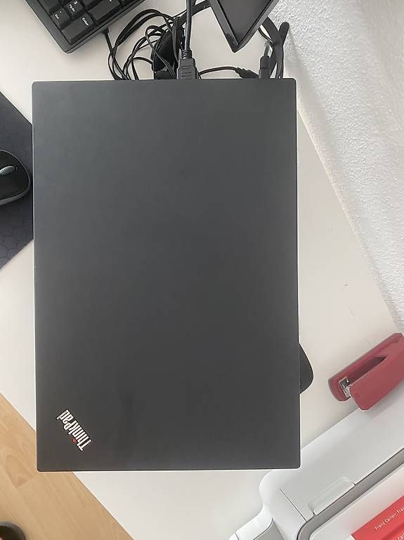 Notebook: Lenovo Thinkpad T15 – Usato da Zürich venduto da ER- 1