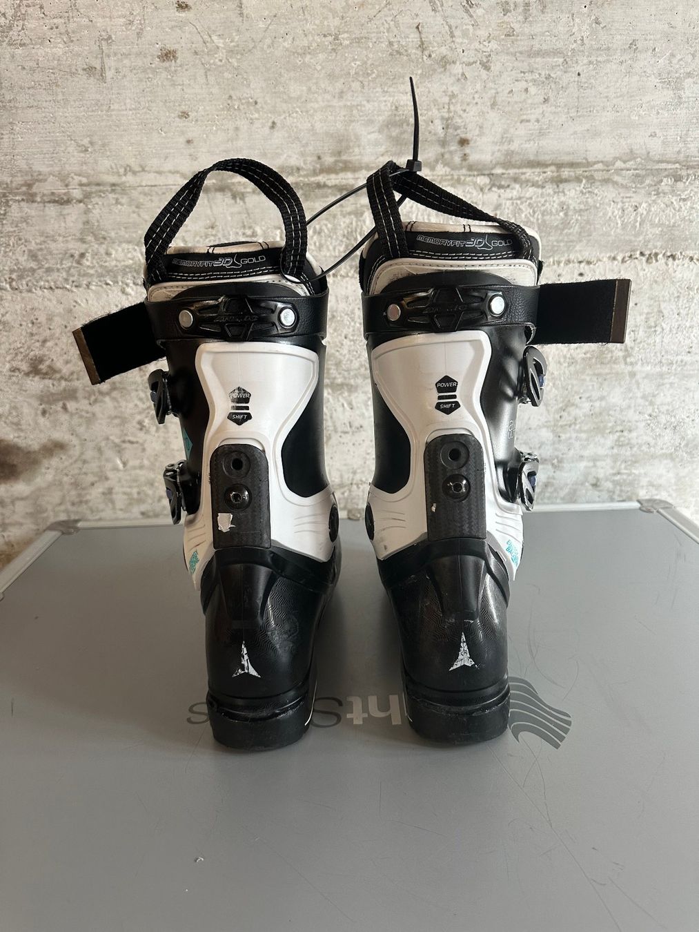 Atomic Herrenschuhe: Atomic Skischuhe 26 / Gr. 40 – Gebraucht aus Emmenbrücke von karkarkar 1