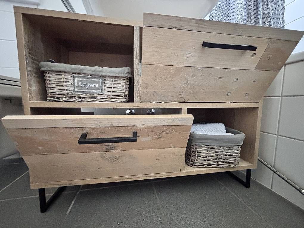 Mobili per bagno: Waschbeckenunterschrank  – Usato da Zürich venduto da cal_kft7 1