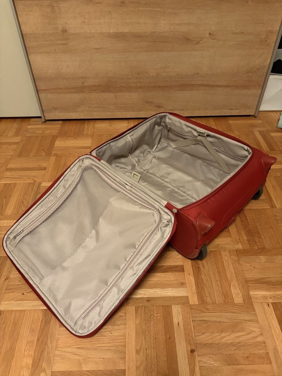 Samsonite Valigie: Samsonite Re-Light Trolley - Handgepäck-Koffer – Usato da Ennetbürgen venduto da ivovf 3