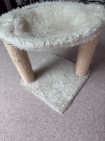 Kratzbaum für Katze  mit Plüsch und Sisalsäulen