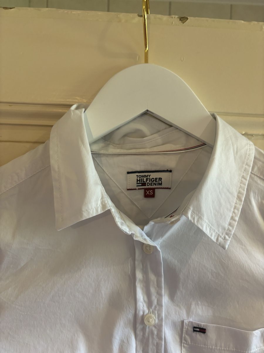 Blusen: Chemise Tommy Hilfiger new – Neu (gemäss Beschreibung) aus St-Légier- La Chiésaz von anh_9289 1
