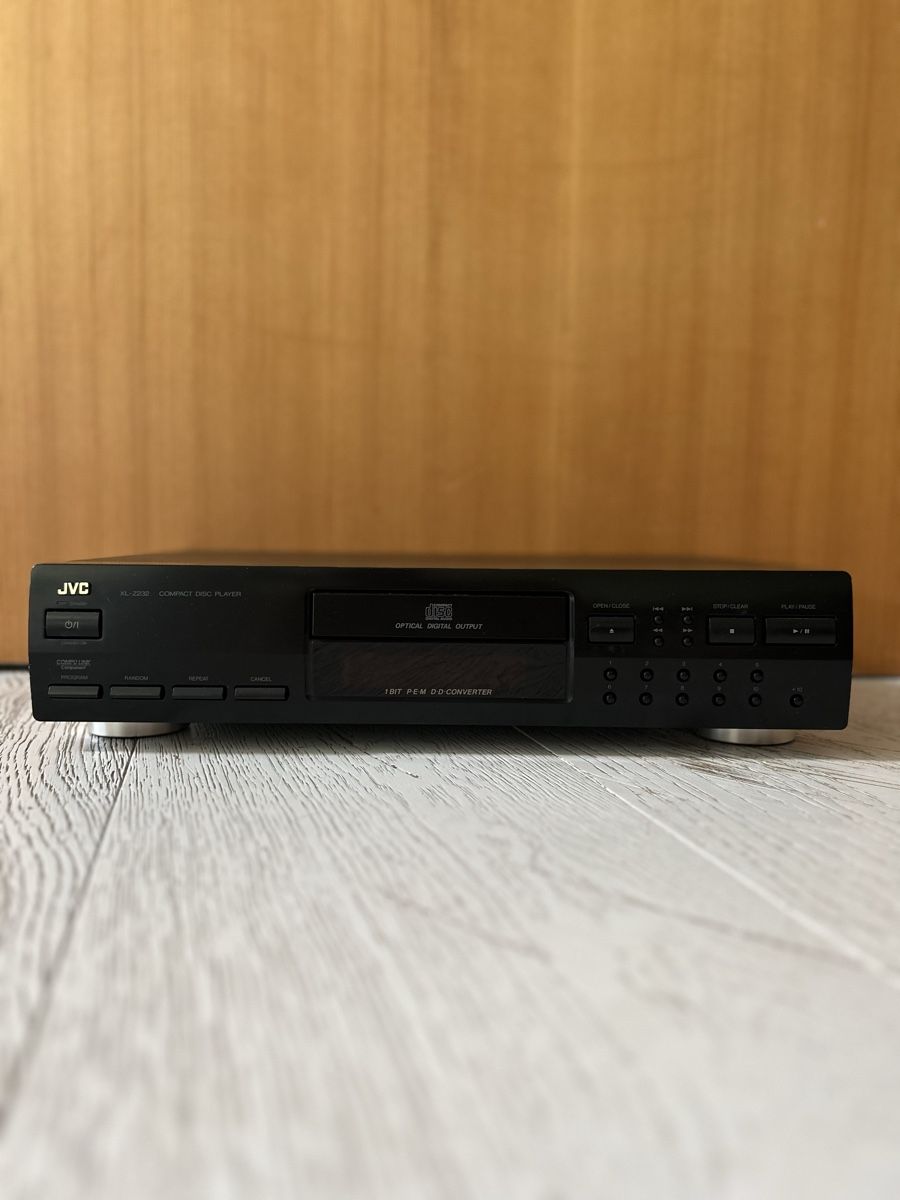 CDs: Lecteur cd jvc xl-z232 – Gebraucht aus Morrens VD von yringg