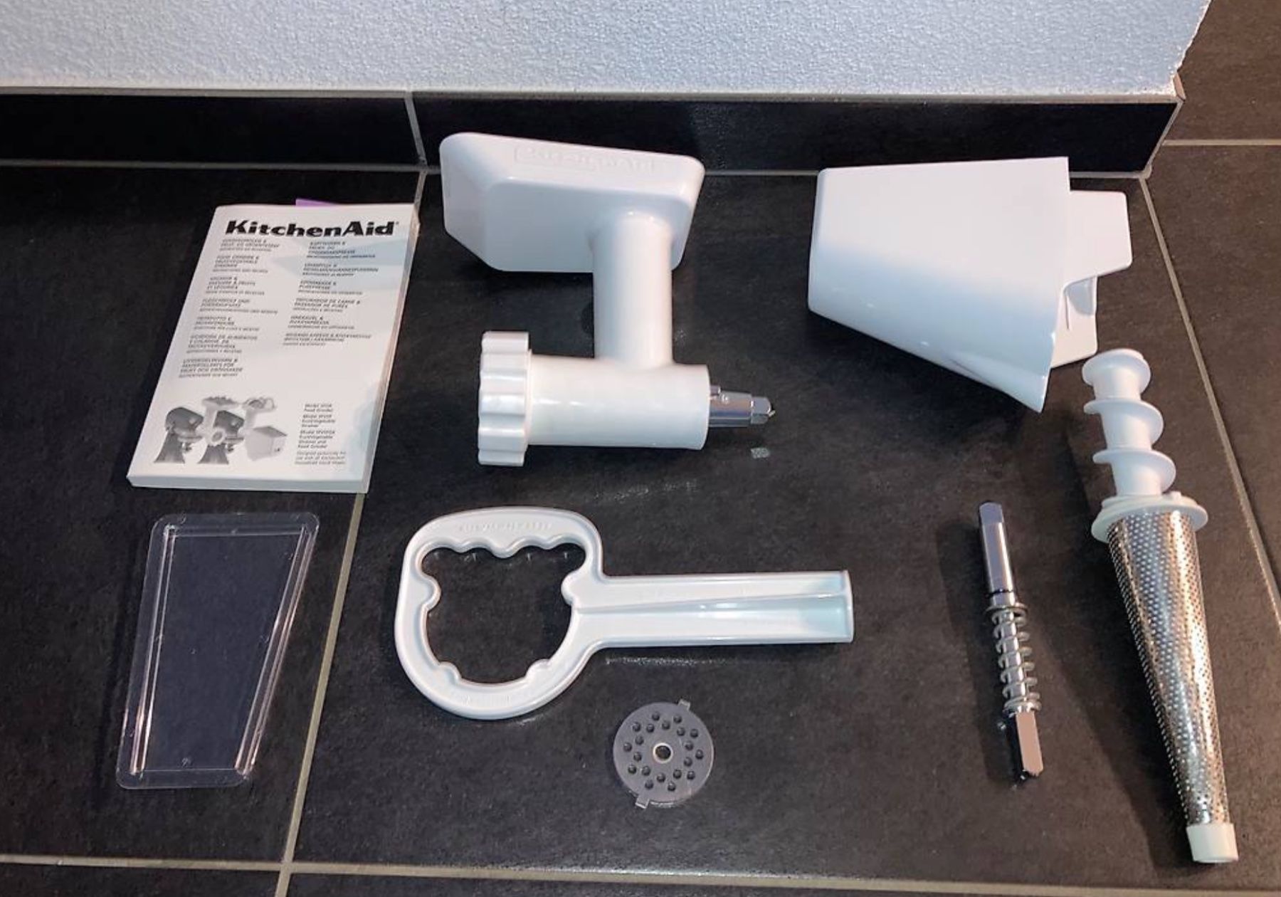 Kitchenaid Elettrodomestici da cucina: Ensemble hachoir et passoire KitchenAid - Réf. 5FVSFGA – Nuovo e nell'imballaggio originale da Aumont venduto da del_f2k9 3