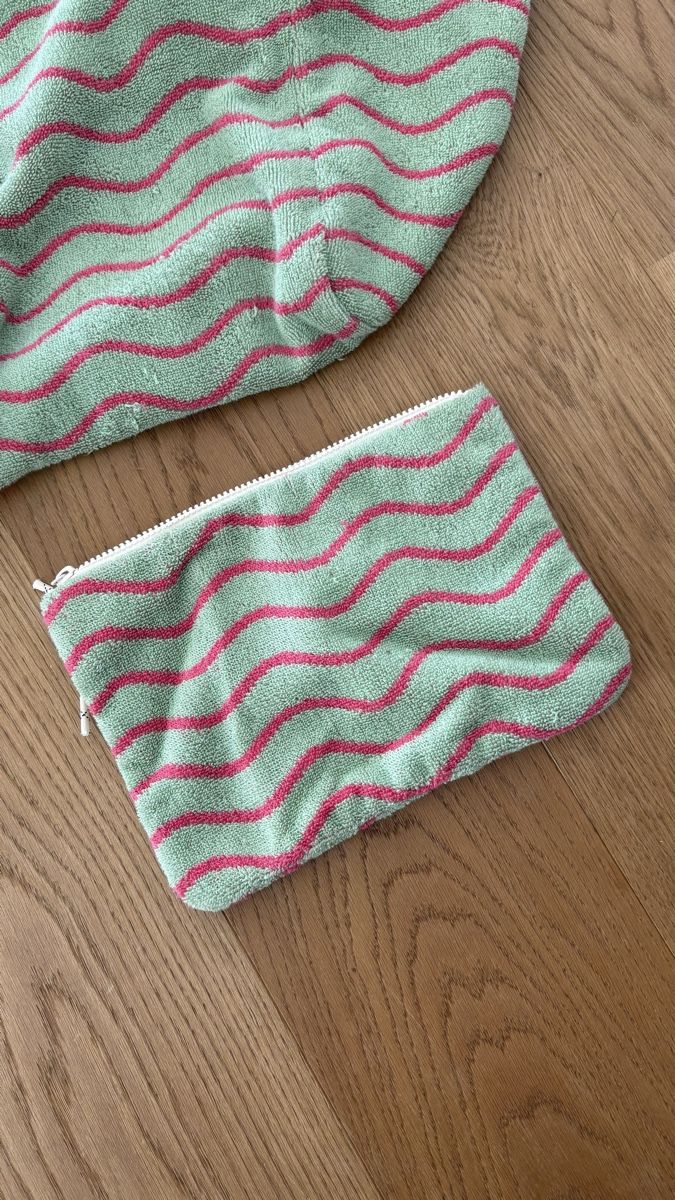 Borse da donna: Wouf Badetasche mit passendem Necessair  – Usato da Uitikon Waldegg venduto da Chipsy84 2