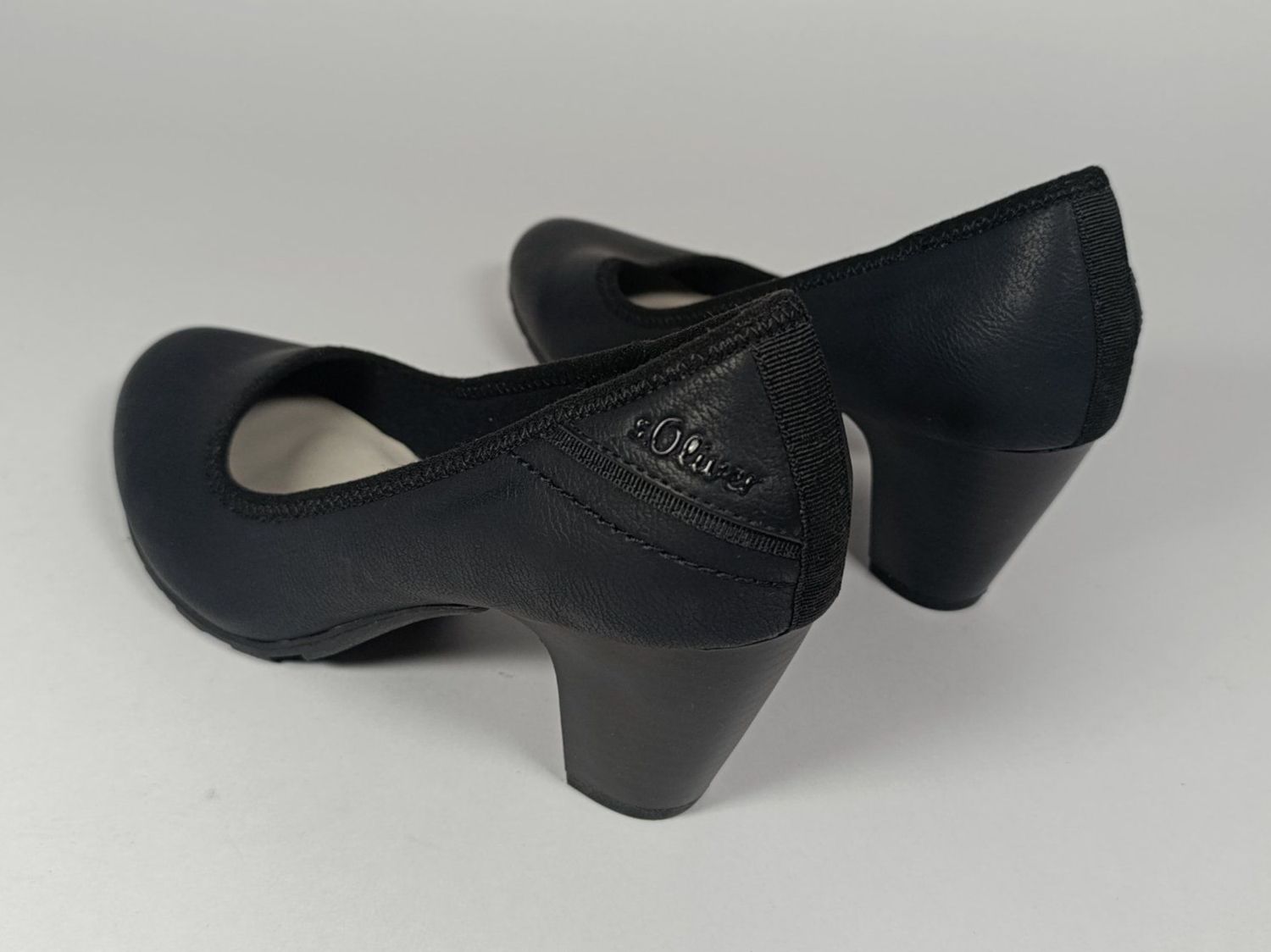 S.Oliver Chaussures femmes: S.OLIVIER talons fermés noir taille 39 – Neuf (Voir description) à Thielle par Plusvalue_Neuchatel 2