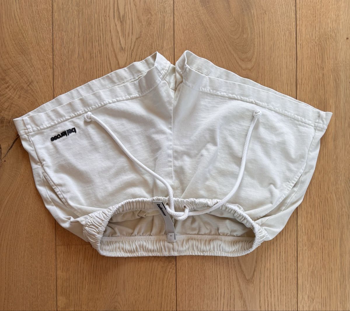 Bellerose Pantaloni: Bellerose CENZA shorts, size xs – Nuovo (secondo la descrizione) da Kilchberg ZH venduto da ben_pc68 2