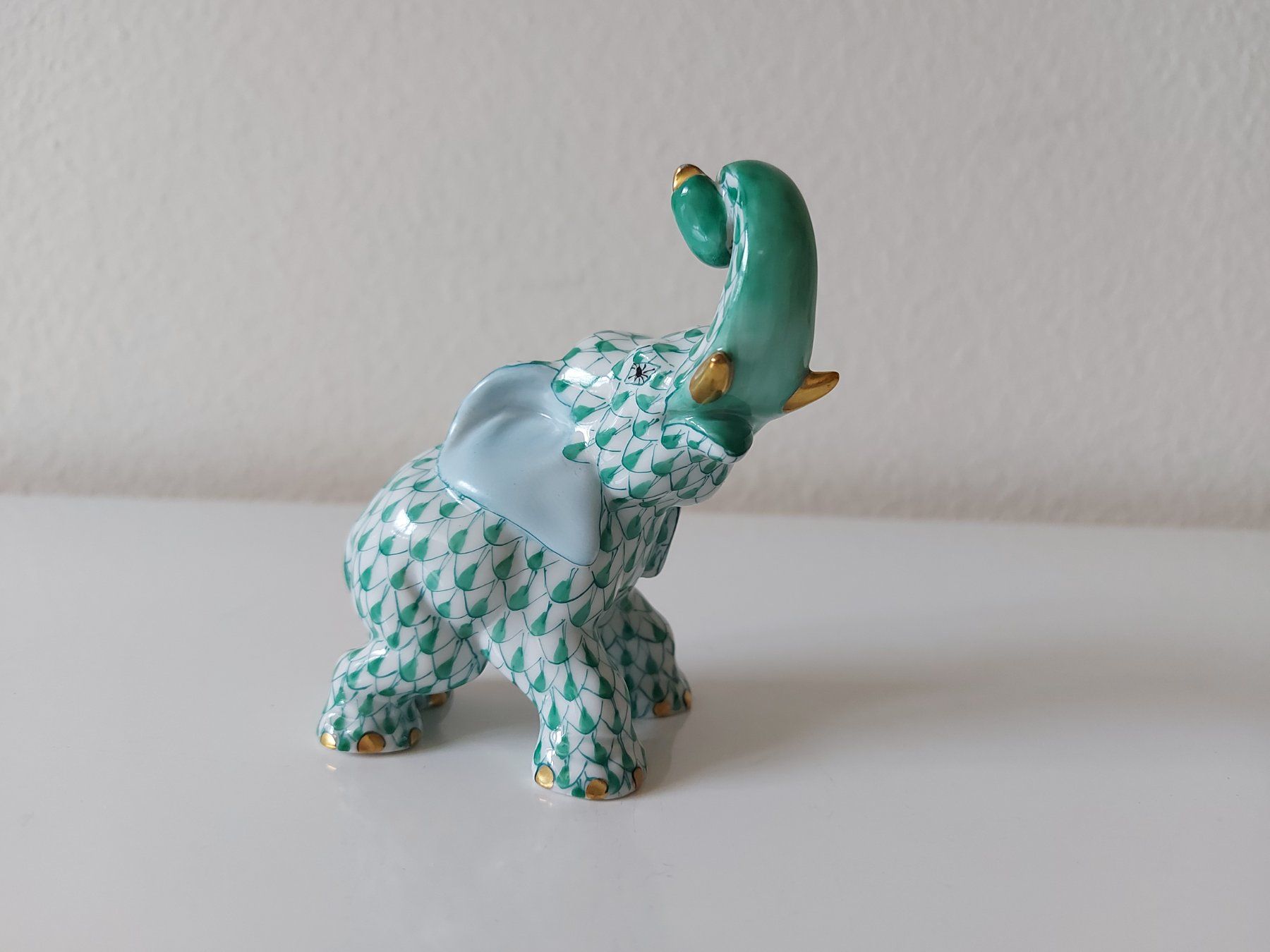 Herend Statuette: Herend  Hungary  Porzellan  Elefant  fishnet grün – Nuovo (secondo la descrizione) da Zürich venduto da Daniel517 4