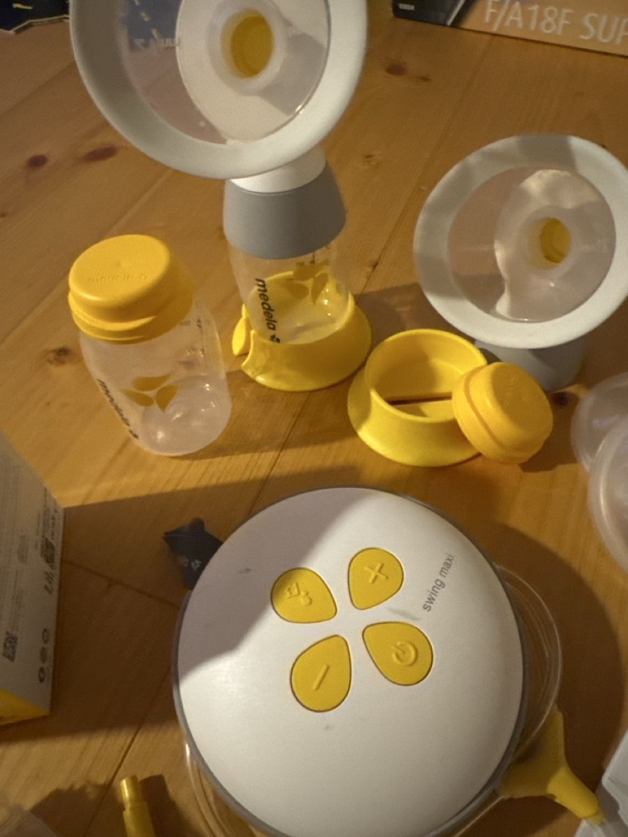 Medela Accessori per l’allattamento: Medela Swing Maxi mit Zubehör – Usato da Baar venduto da saelisilbaer 1
