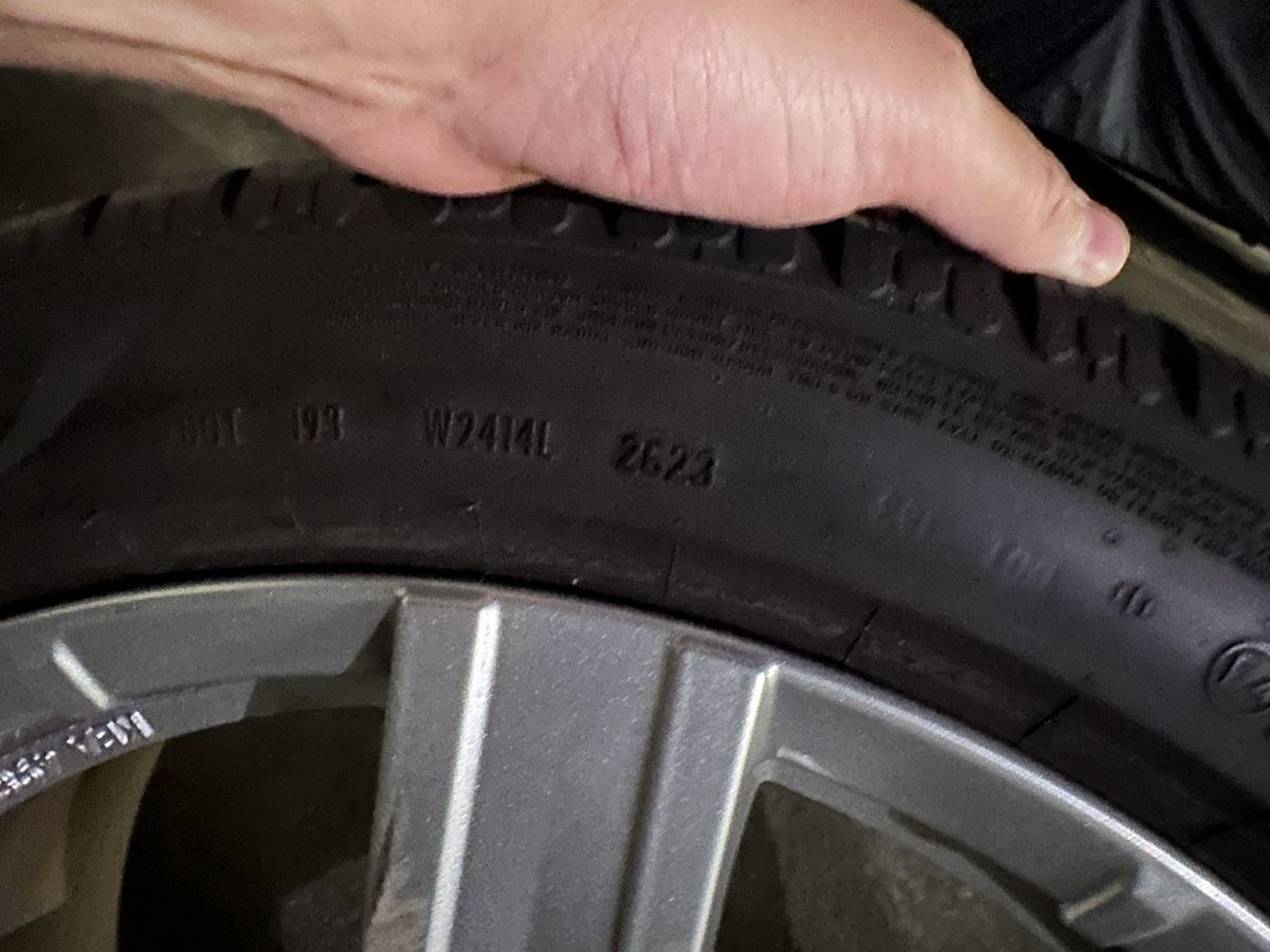 Pneumatici & Ruote complete: 245/45/19 Winterräder – Usato da Rüti ZH venduto da Audi333. 1