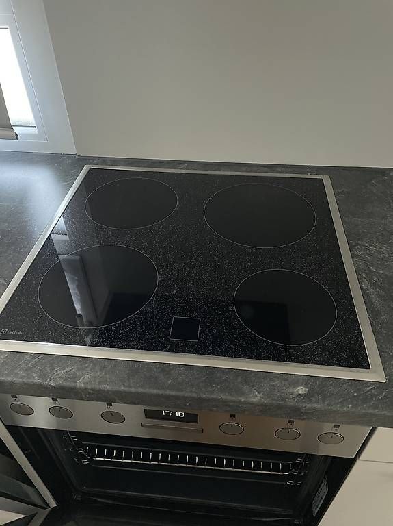 Cucine complete: Küche mit Geräten – Usato da Münsingen venduto da Daniela1210 4