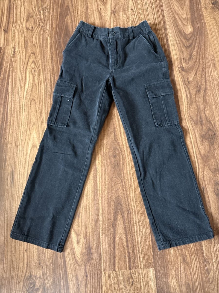 La Redoute Lotti & Set di vestiti: Pantalon cargo enfant, taille:10 ans. – Usato da Montfaucon venduto da Ccrimi
