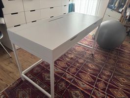 Bureau Ikea Alex - une occasion!