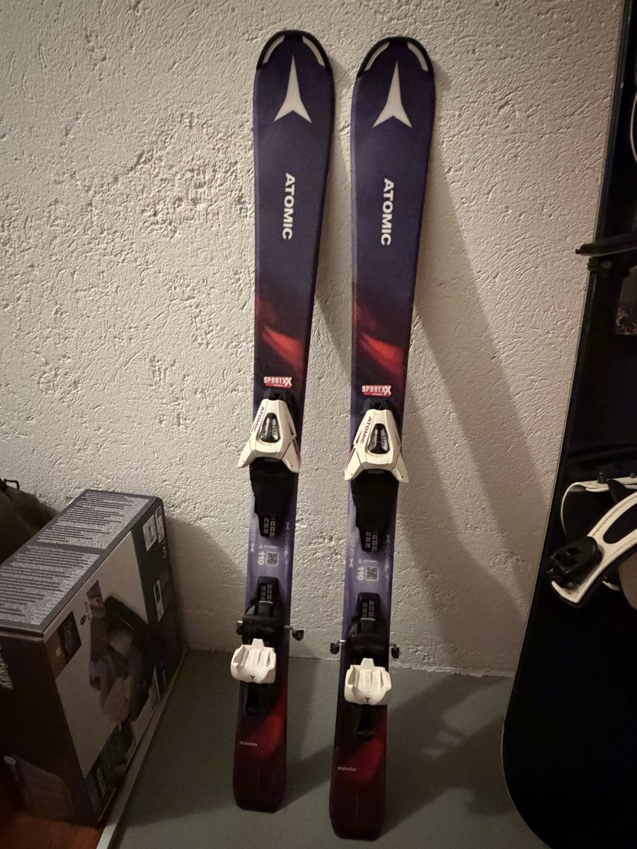 Atomic Skis: Skis enfants Atomic 110 – Gebraucht aus Péry von peaudane