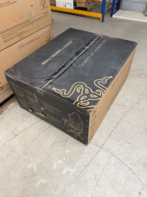 Razer Sedie: Razer Iskur – Nuovo e nell'imballaggio originale da Hitzkirch venduto da Thali_AG 6