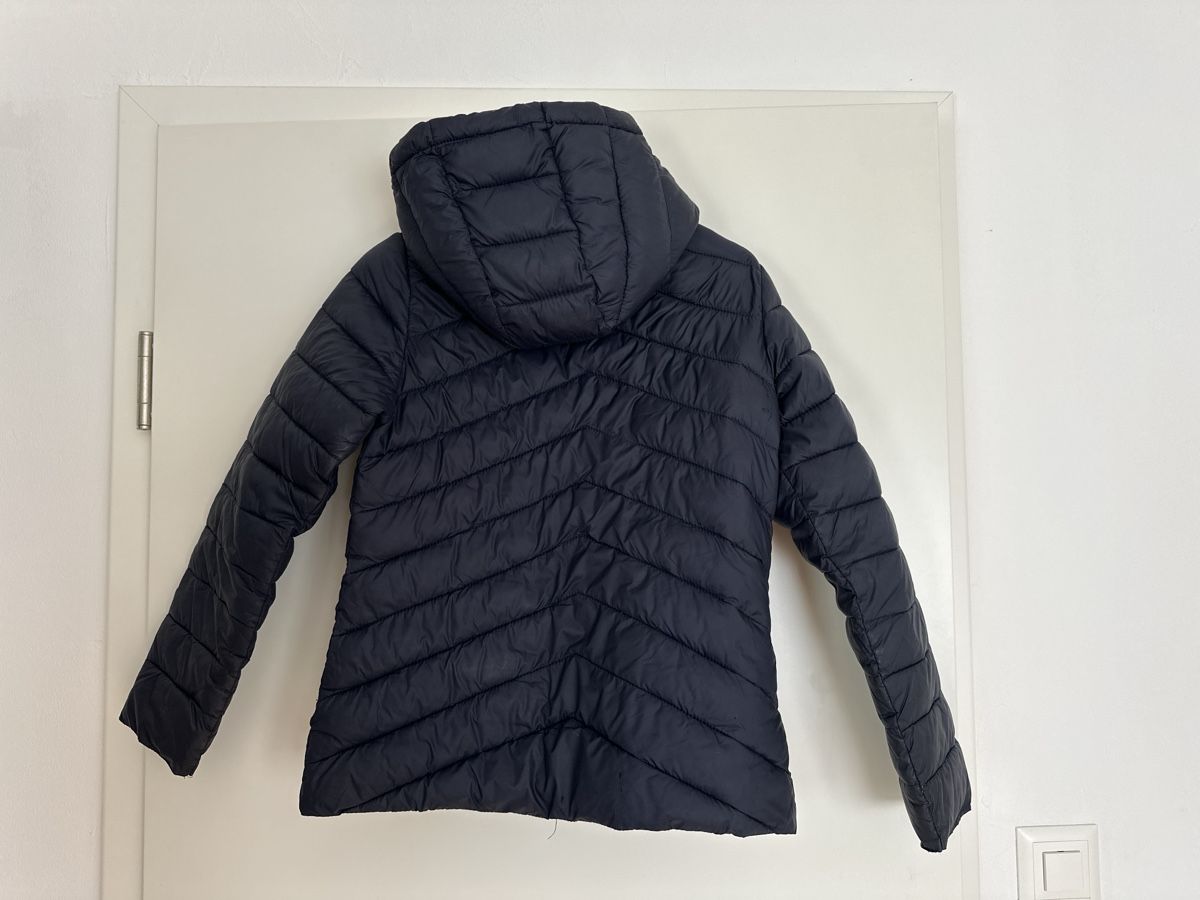 Mango Giacche & Cappotti: Dunkelblaue Übergangsjacke mit Kapuze, Grösse 152 – Usato da Seon venduto da Melanie82 1