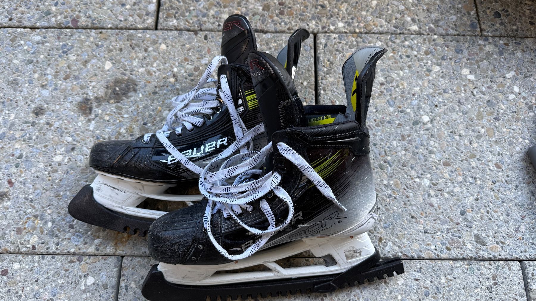 Pattini da ghiaccio: Bauer Hyper2lite Schlittschuh Gr. 9.5 Fit 2 – Usato da niederwil sg venduto da Whitecorrado 2