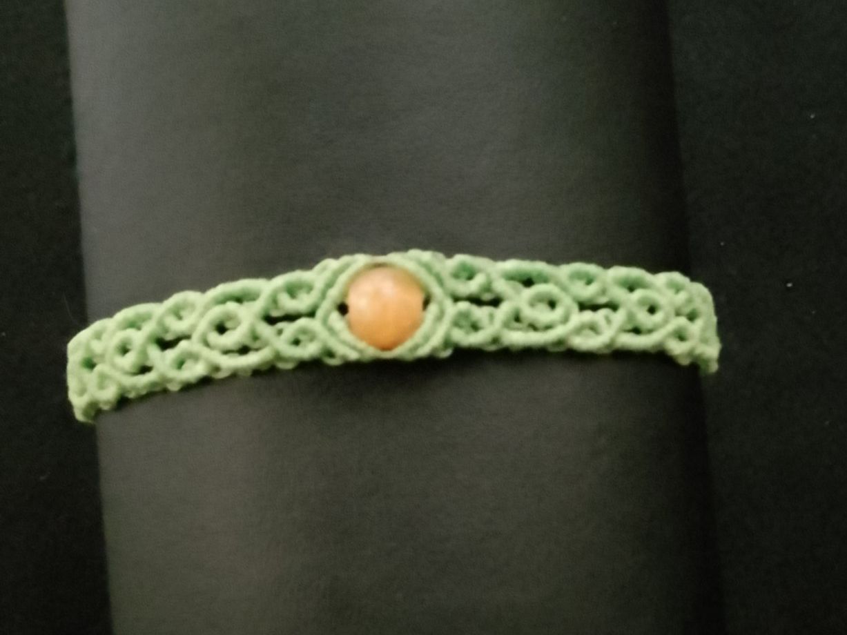 Bracciali & Braccialetti: handgemachtes Makramee Armband mit Orangencalcit – Nuovo (secondo la descrizione) da Pfäffikon ZH venduto da Emporos_42 1