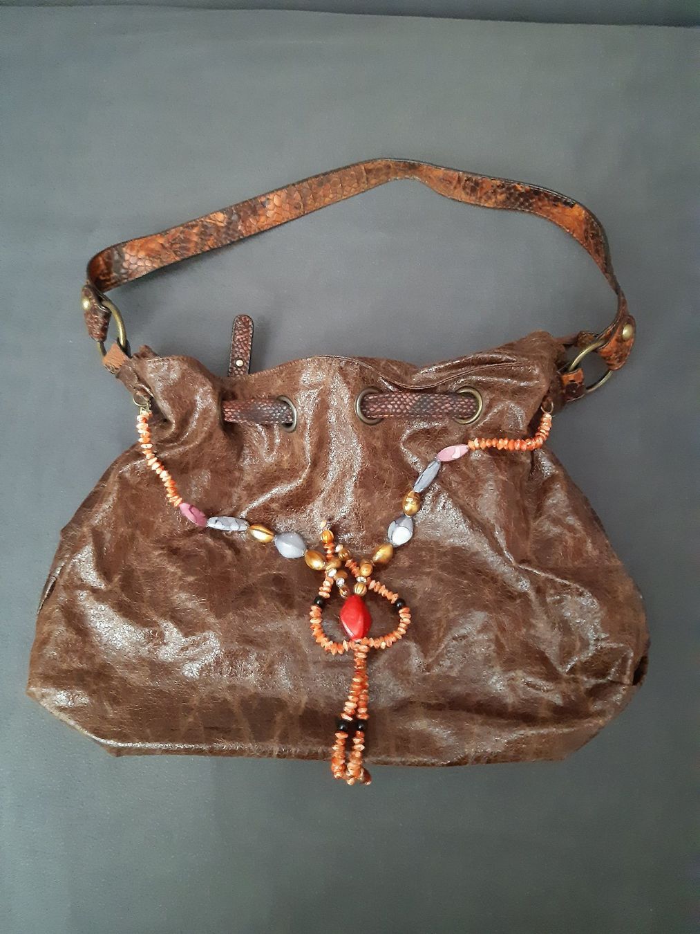 Borse da donna: Damenhandtasche – Usato da Pieterlen venduto da Dyui
