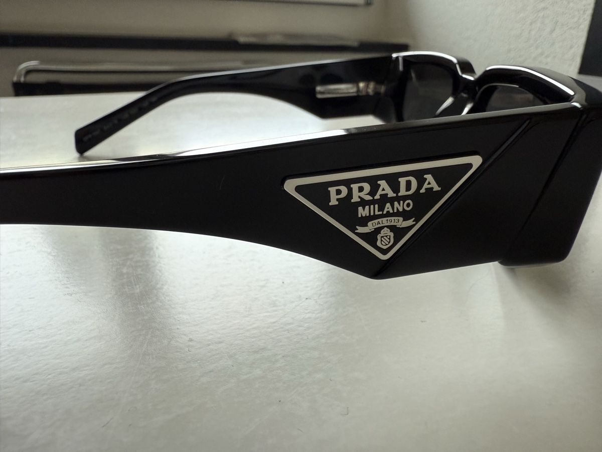 Prada Brillen & Gläser: Prada Sonnenbrille Unisex – Neu (gemäss Beschreibung) aus Herrliberg von bor_z2gx 2