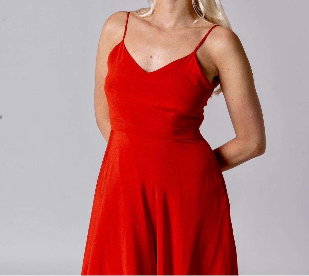 Vestiti: Rot Seidenkleid Gr.38 - 100% Seide mit Futter – Nuovo e nell'imballaggio originale da Walchwil venduto da Maxana 1