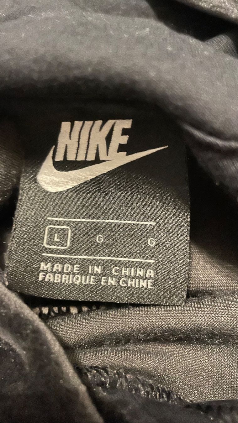 Pulls et sweat-shirts: Pullover von Nike Grösse ca. 170/176 – D'occasion à Neuenkirch par balani 2