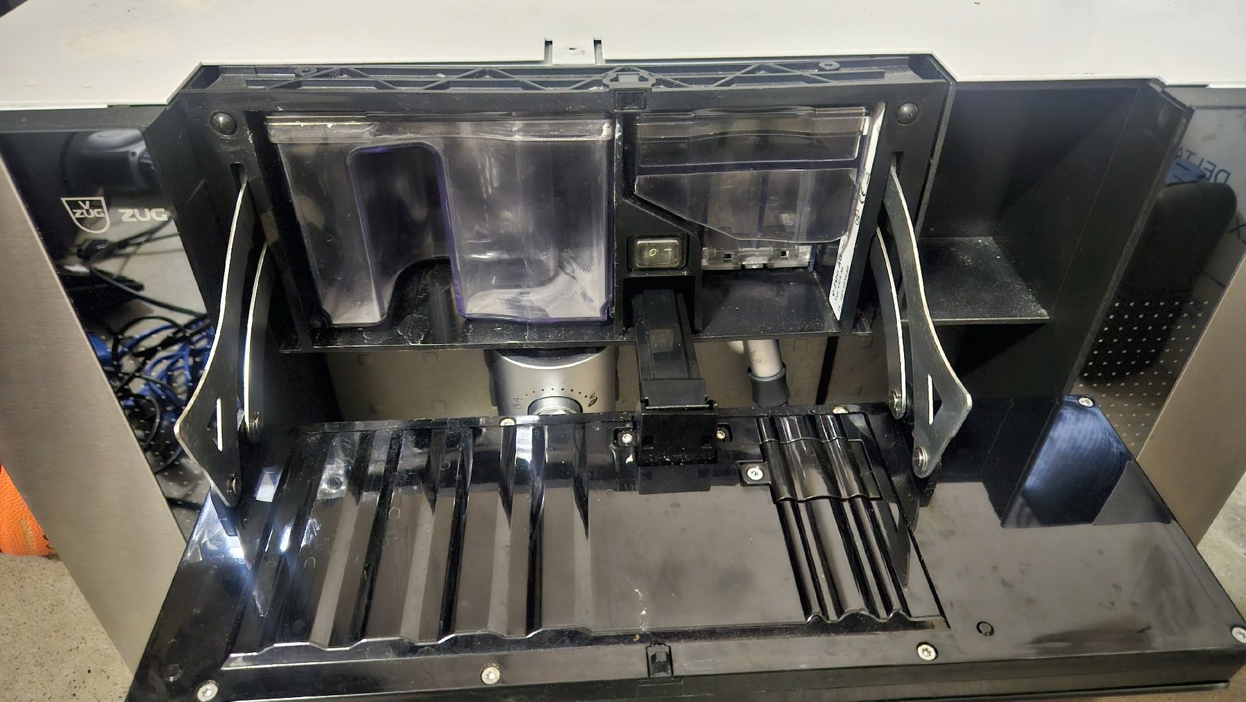 V-Zug Macchine per caffè & Macchine per espresso: V-Zug Supremo SL Espresso Machine – Difettoso da Sachseln venduto da laz_65cg 5