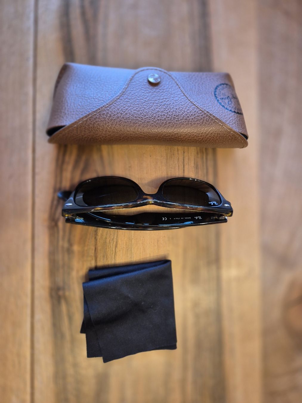 Ray-Ban Occhiali & Lenti: Lunette de soleil RayBan – Usato da Perroy venduto da cec_q6w9 4