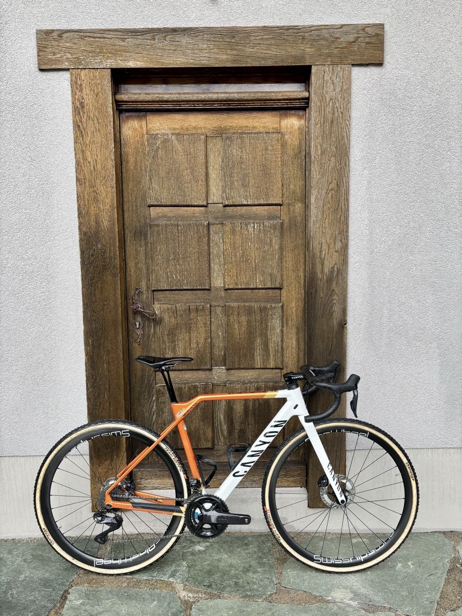 Canyon Biciclette: Canyon inflite CF SLX 8 – Usato da Sciernes-d'Albeuve venduto da den_tt5y