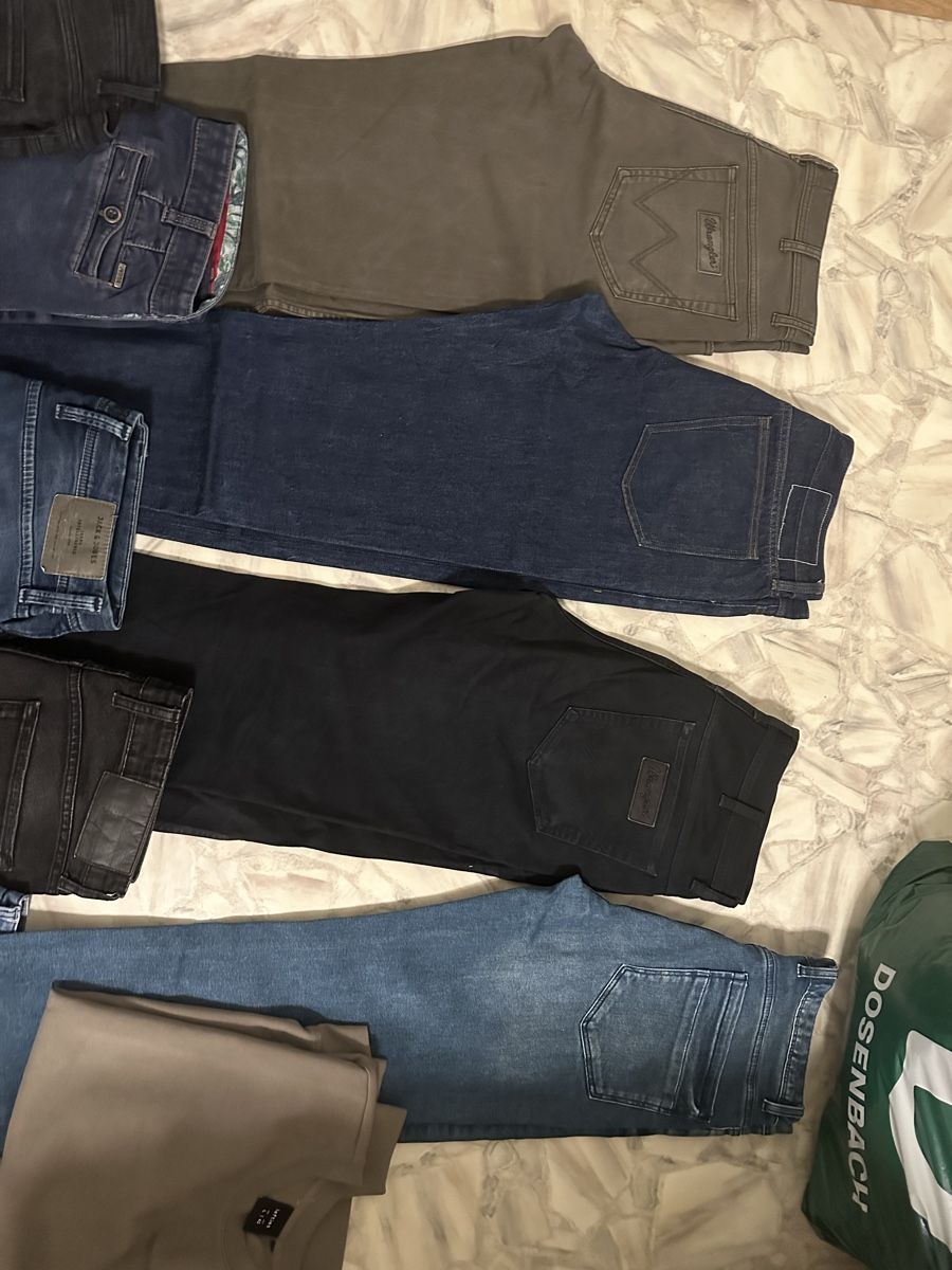 Lotti di vestiti: Herrenbekleidung – Usato da Zürich venduto da ege_2ghf 5