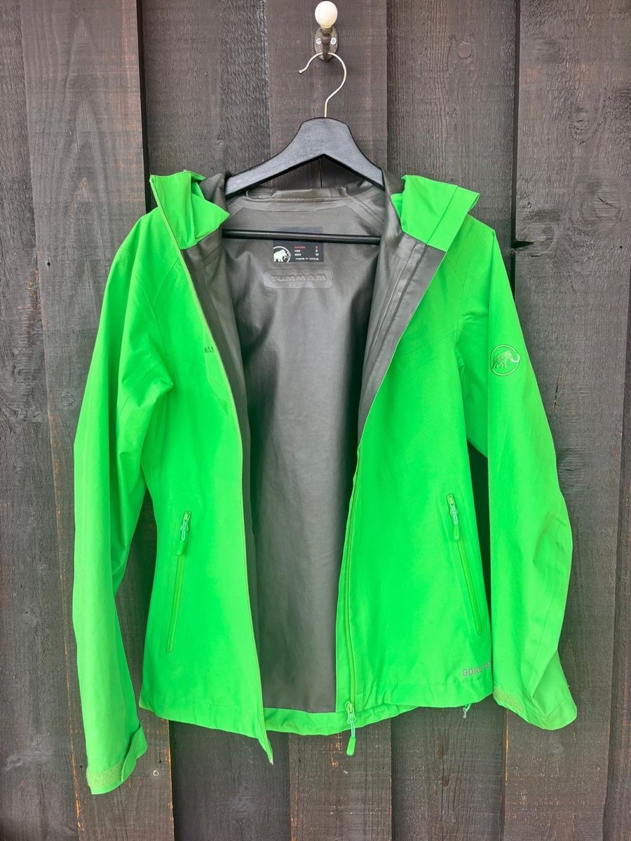 Mammut Giacche: Mammut Hardshelljacke Damen – Usato da Sachseln venduto da sibyvon