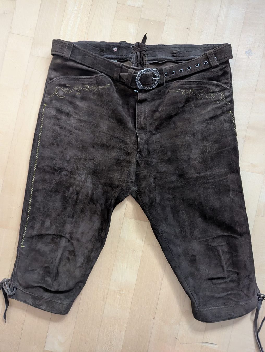 Pantaloni: Lederhose / Trachtenhose BECKERT Gr 50 – Usato da Binz venduto da julijuli 1