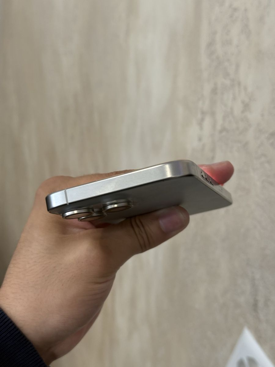 Apple Telefoni cellulari / Smartphones: Iphone 15 pro max 256 gb battery 100% – Usato da Chippis venduto da mig_8ns6 5