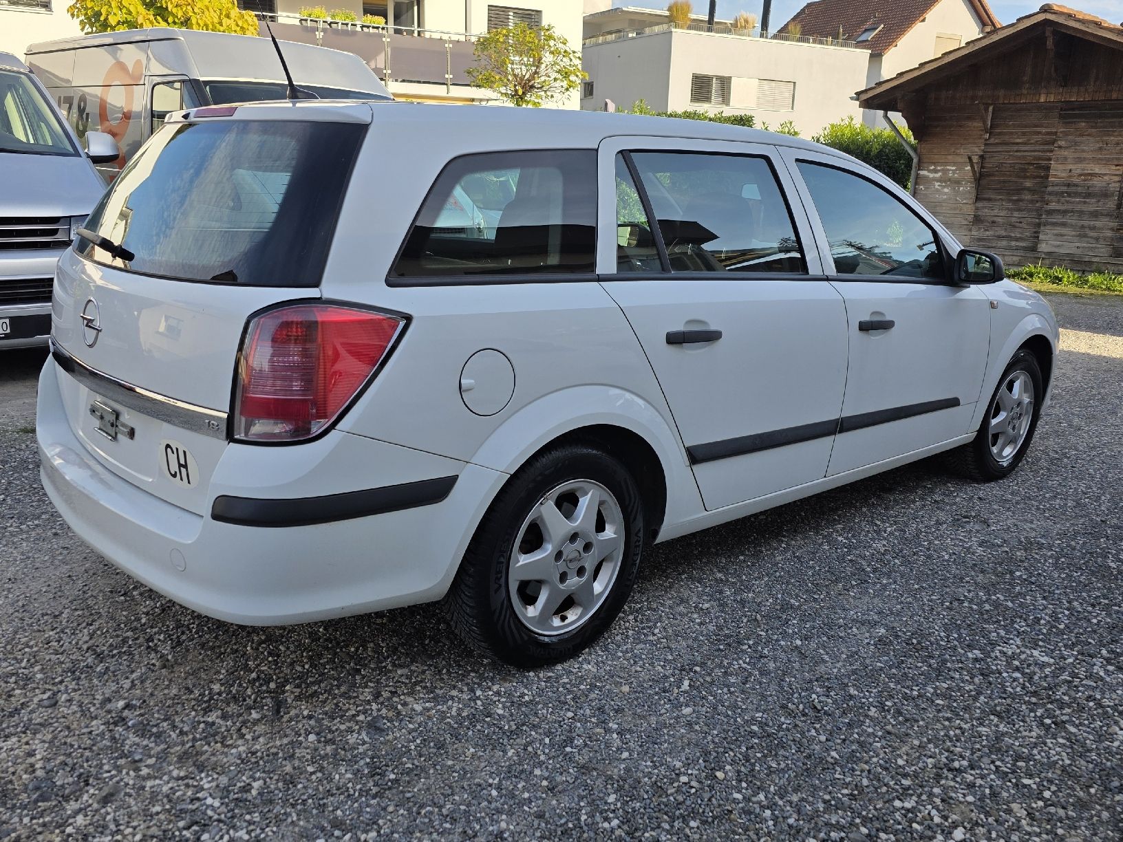 Opel Automobili: Opel Astra H18 Cvan ab Platz – Usato da Schafisheim venduto da onezillion 5