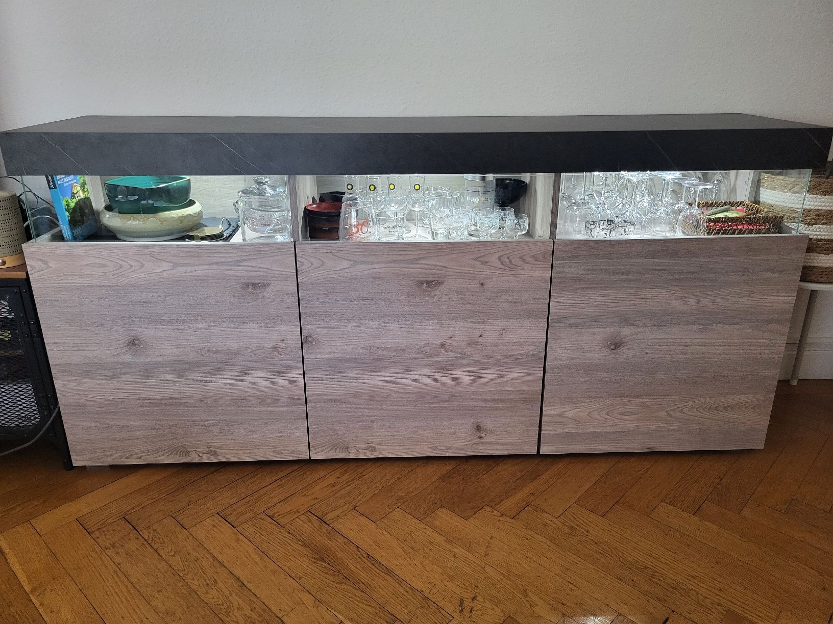 Conforama Büffets: Buffet avec lumière intégrée – Gebraucht aus Genève von ulm_s2lm 1
