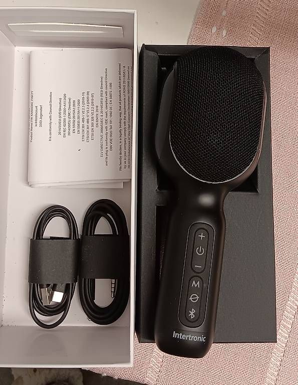 Casse acustiche: Neu; Karaoke Microphon with bloothoot speaker – Usato da Staufen venduto da mar_wf6r 1