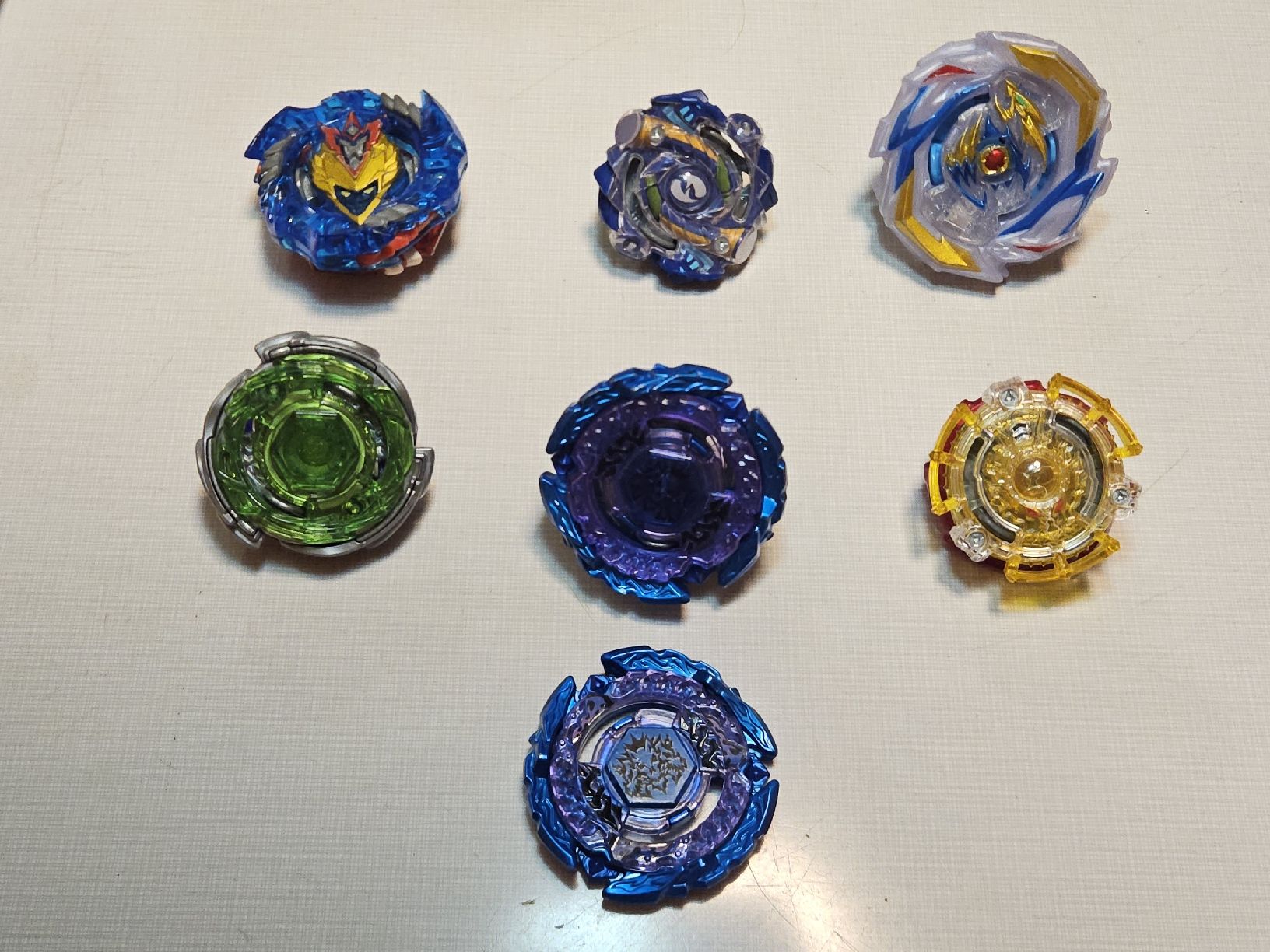 Spielzeuge: Beyblade 6 stk.  – Gebraucht aus Andermatt von NinjaTurtle