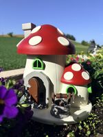 Pilzhaus Garten Deko mit drehbarem Brunnen
