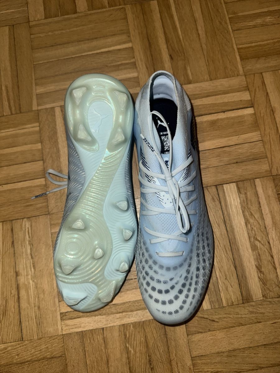 Autre équipement outdoor: Chaussures de foot Crampons Puma  – D'occasion à Bussigny par mel_5gct 1